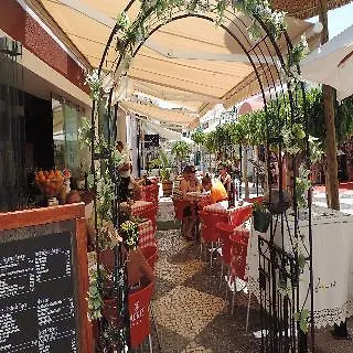 Albufeira Beach Hotel By Kavia